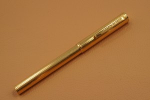 dunhill-gold600