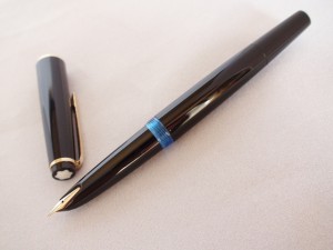 モンブラン32万年筆買い取ります。