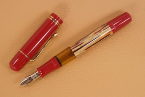 m101n-red買取